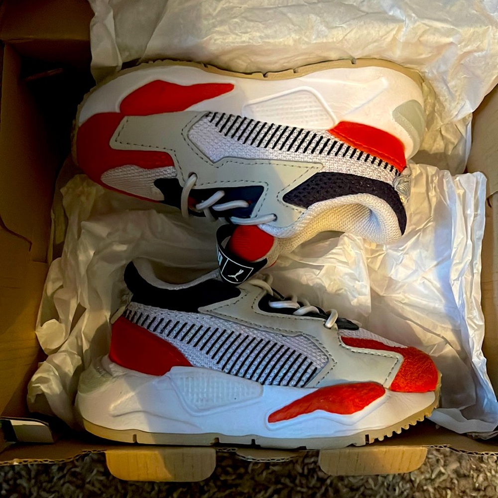 Baby shoes